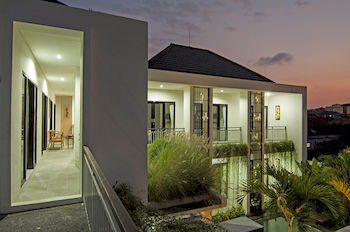 Bahana Guest House - Tap to explore photos